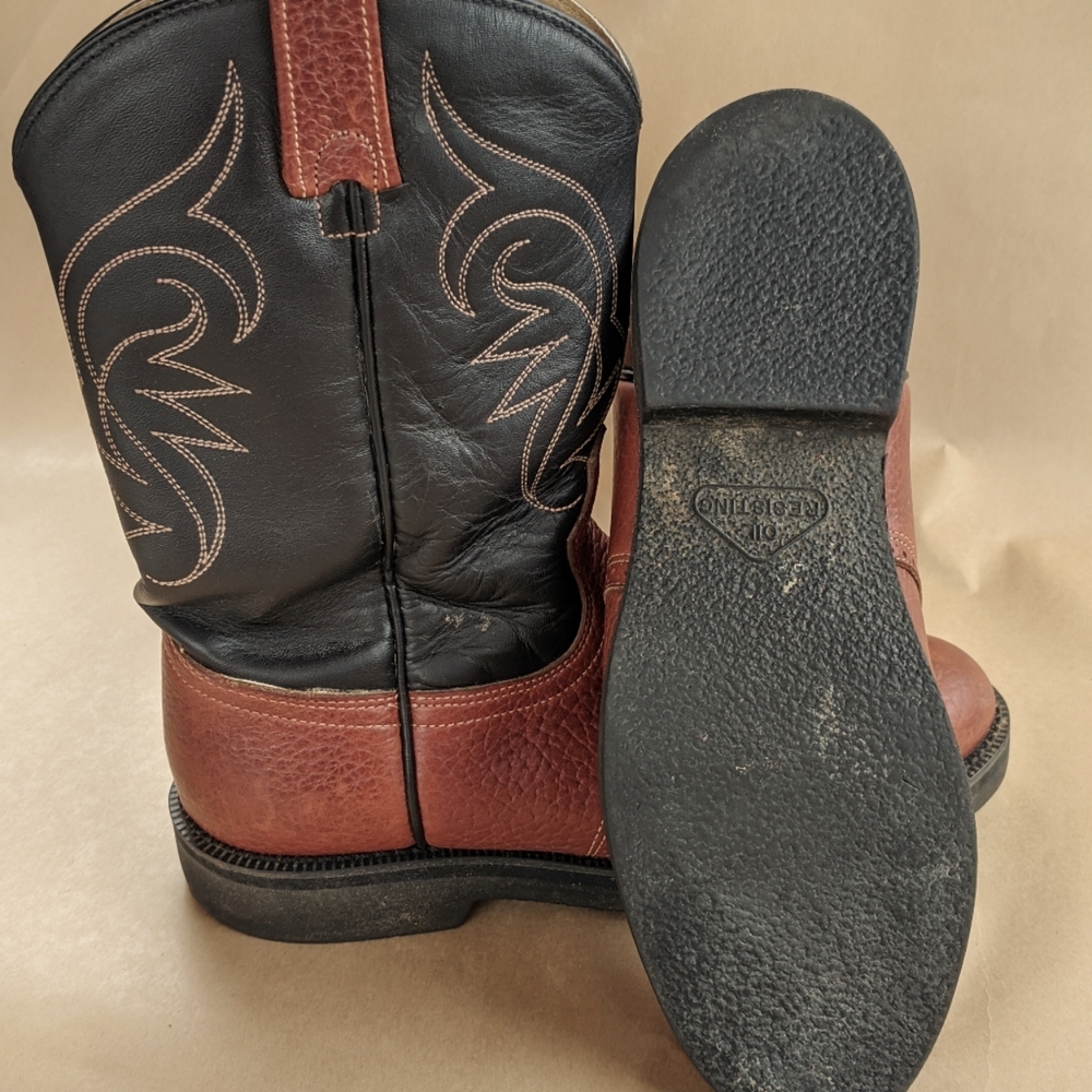 Canadian made Bramha Boot. - Picture 3 of 4